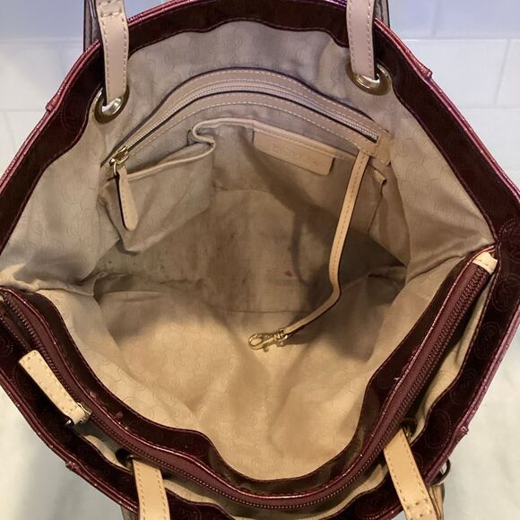 Michael Kors Embossed Merlot Signature Patent Leather EW Jet SetTote - Picture 11 of 14